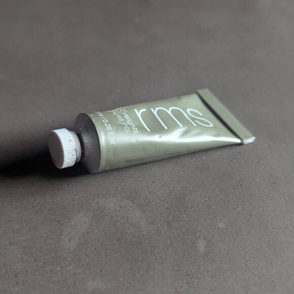 RMS Beauty Eyelights Cream Eyeshadow | ECLIPSE: a mossy silver - Picture 16 of 16